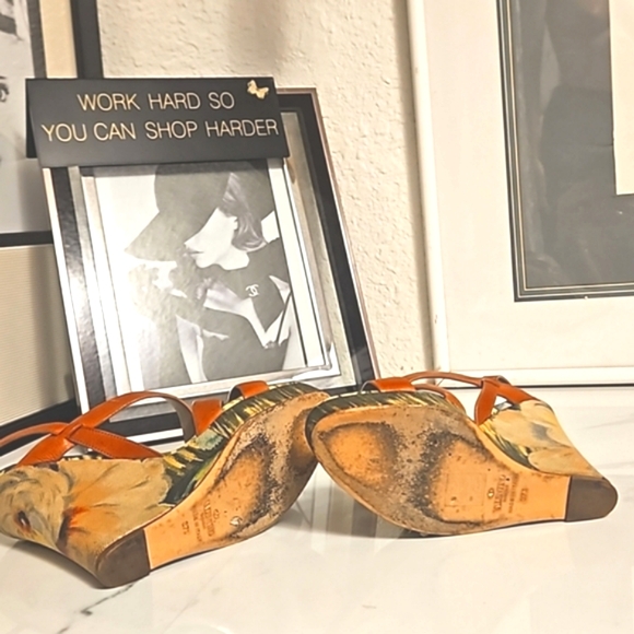 Valentino strappy leather floral wedge platform sandal - Picture 8 of 8